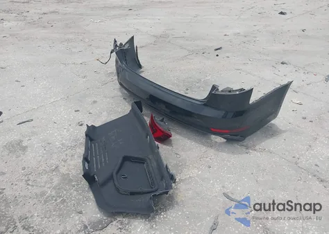 2018 Audi A4 2.0T Premium/2.0T Tech Premium из США, поврежденный, VIN WAUENAF46JA110860